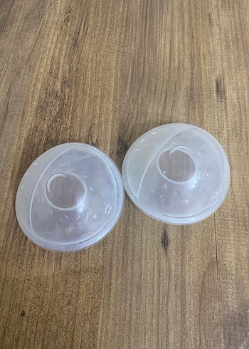 Beyaz Göğüs Pedi - Görsel 2