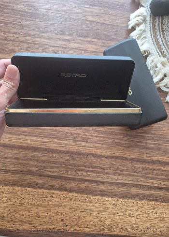 Retro Tarz Kadın Gözlük Kutusu - Görsel 2