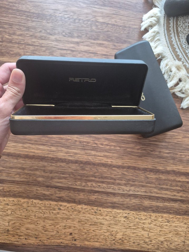 Retro Tarz Kadın Gözlük Kutusu - Görsel 2