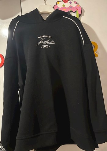 Siyah Zincir Detaylı Kız
 Sweatshirt - Görsel 2