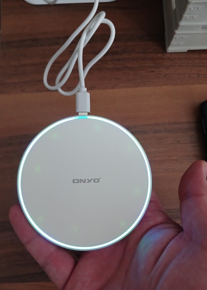 Onyo 10W Kablosuz şarj cihazı - Görsel 4