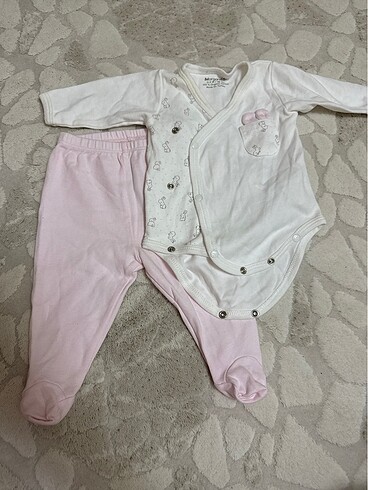 Bebek pijama takımı