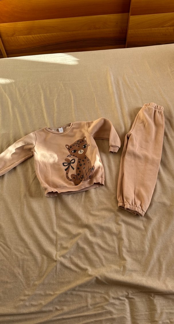 Kahverengi Leopar Desenli Bebek Kız Takımı 3-4 yas - Görsel 2