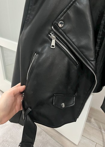 Stradivarius iyah Biker Deri Kadın Ceket - Görsel 4