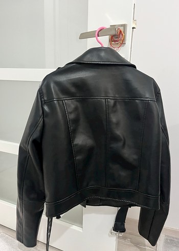 Stradivarius iyah Biker Deri Kadın Ceket - Görsel 3