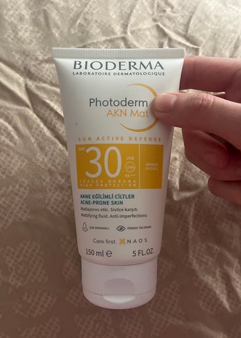Bioderma Photoderm AKN Mat SPF30 Matlaştırıcı Güneş Kremi - Görsel 4