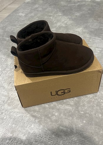 Ugg 39