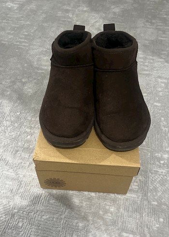 Kahverengi Süet UGG Kadın Dolgu Topuk Bot - Görsel 2