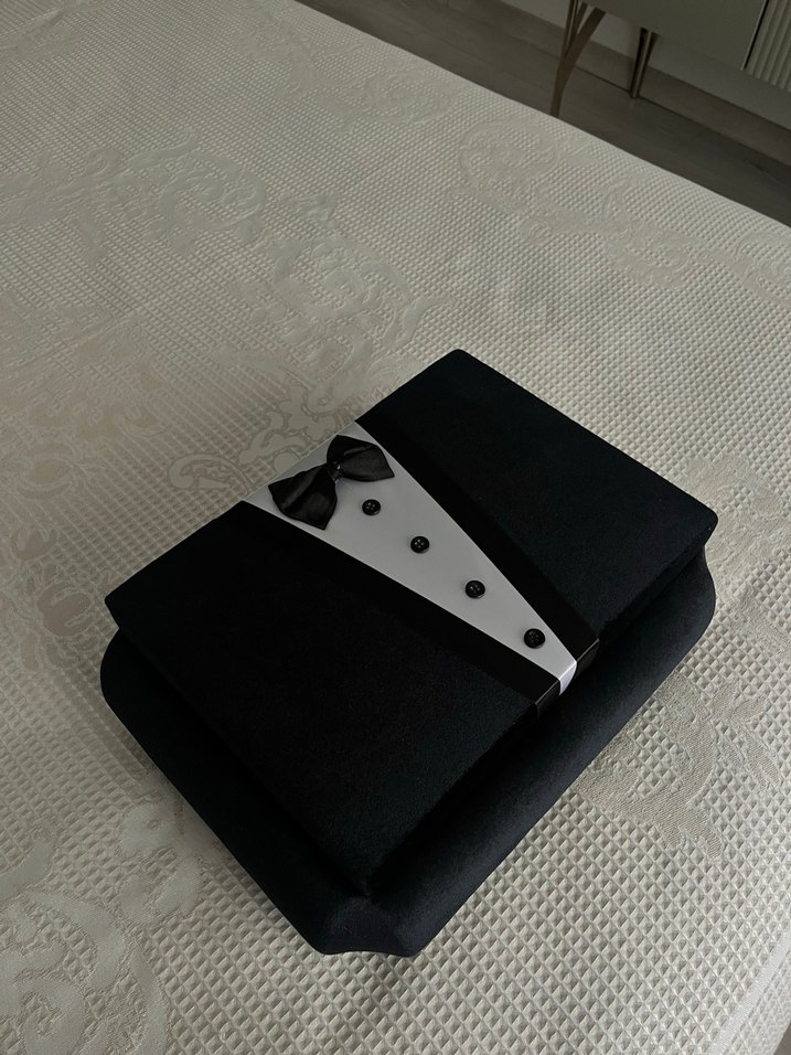 Düğün İçin Siyah Klasik Düğmeli Tuxedo Kutusu - Görsel 2