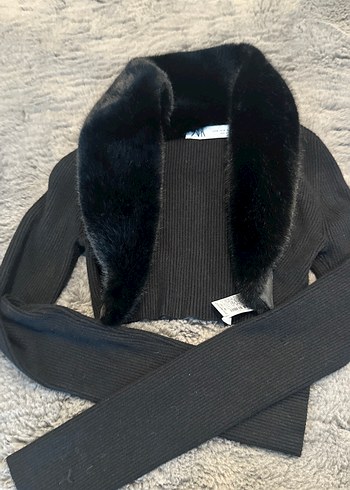 Zara Zara kürklü uzun kollu crop
