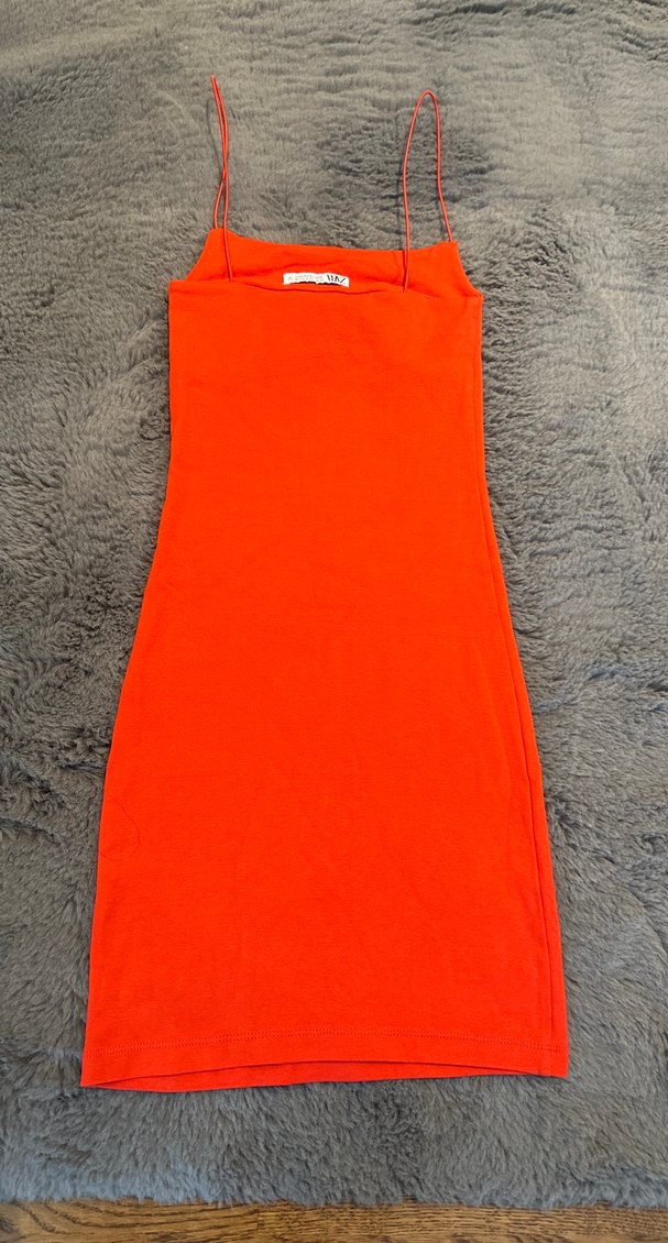 Kırmızı Askılı Midi Elbise - Görsel 2