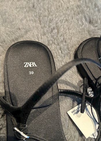 39 Beden Zara Taşlı İnce Kadın Sandalet