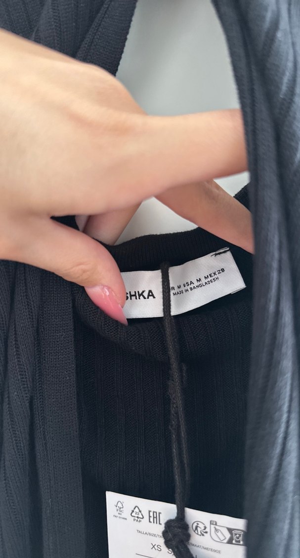 Siyah Piliseli Uzun V Yaka kaç pareo - Görsel 4