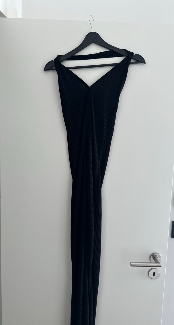 Siyah Piliseli Uzun V Yaka kaç pareo - Görsel 5