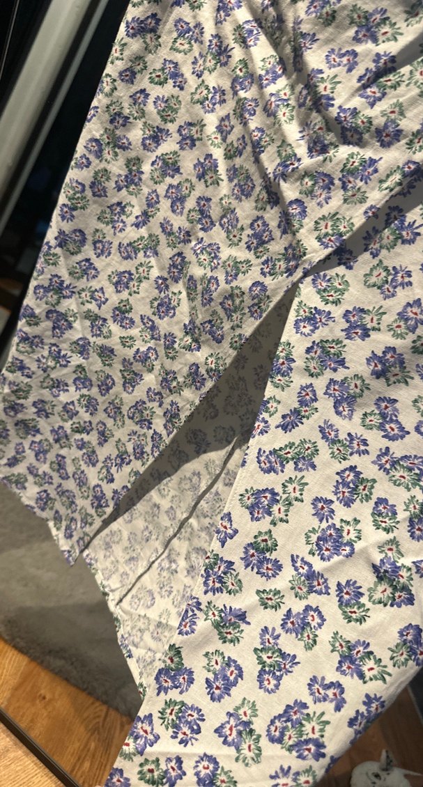 Mor Desenli Uzun Drapeli Askısız Elbise - Görsel 3