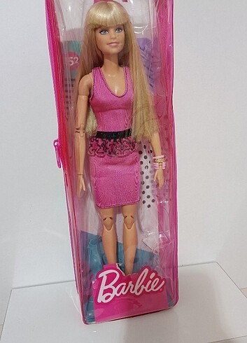 Barbie bebek