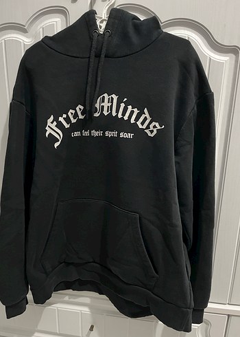 Siyah Kapüşonlu Baskılı Sweatshirt