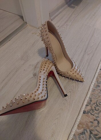 Diğer Zımba detay stiletto