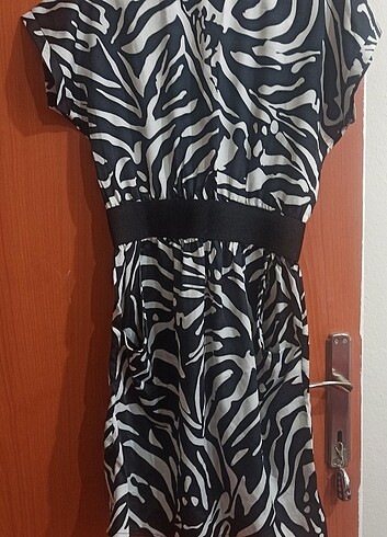 Zara saten elbise 