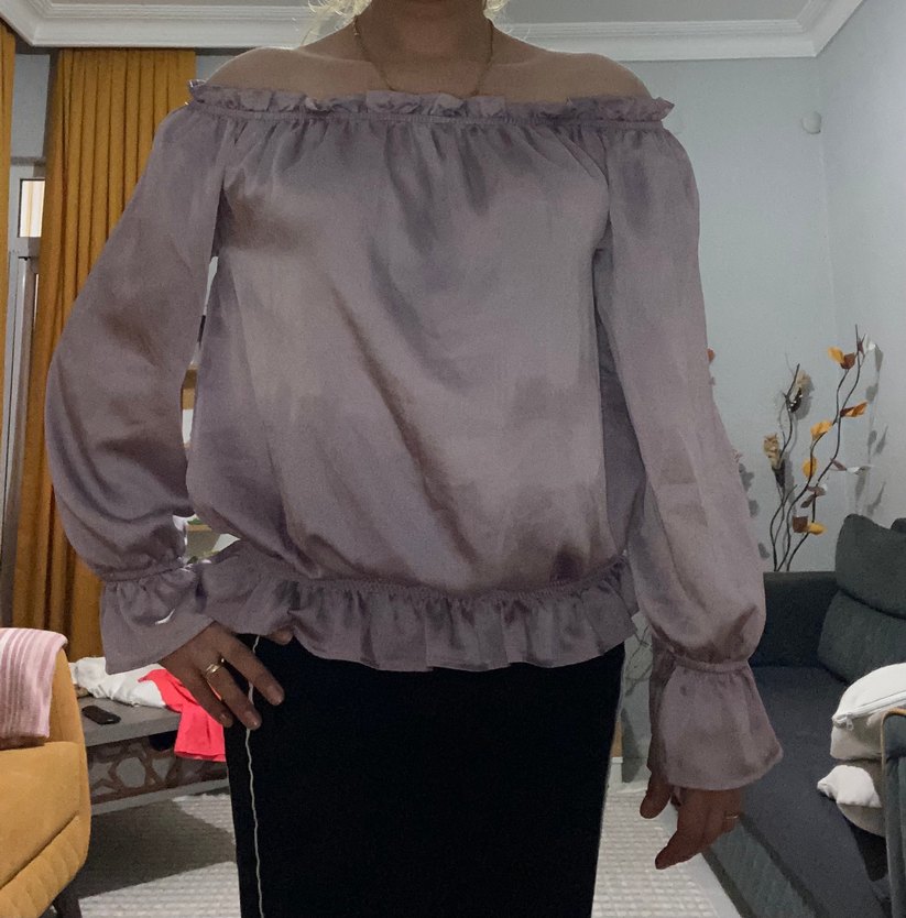 Uzun Kollu Fırfırlı Kayık Yaka Bluz - Görsel 2