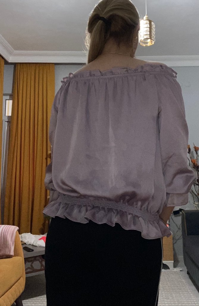 Uzun Kollu Fırfırlı Kayık Yaka Bluz - Görsel 3