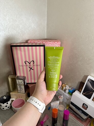 Victoria s Secret FRUDİA MASKE