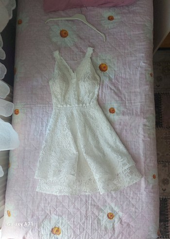 V Yaka Dantelli Midi Beyaz Gelinlik - Görsel 9