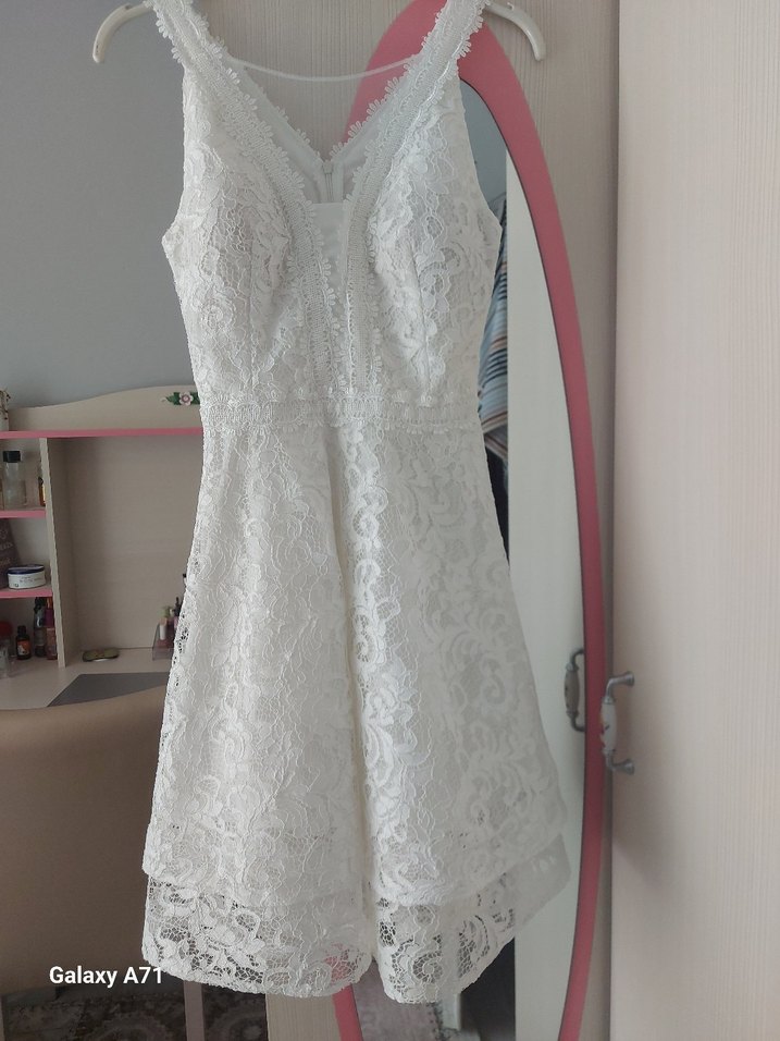 V Yaka Dantelli Midi Beyaz Gelinlik - Görsel 2