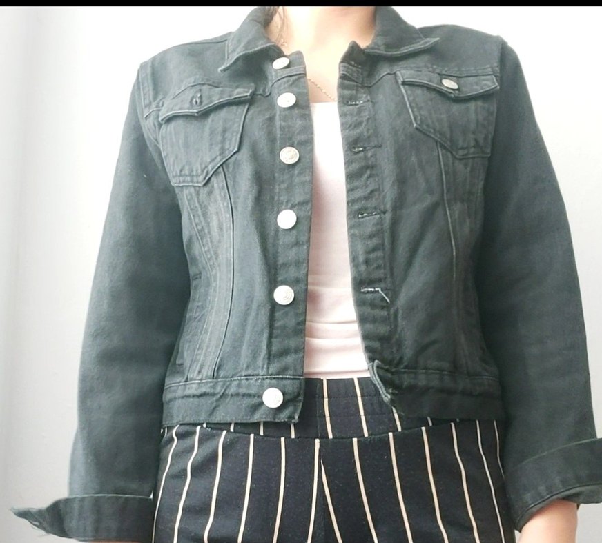 Siyah Düğmeli dar kesim Kadın Denim Ceket - Görsel 3