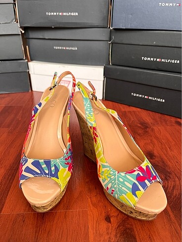 Nine West Nine West Peep-Toe Wedge El Yapımı Ayakkabı