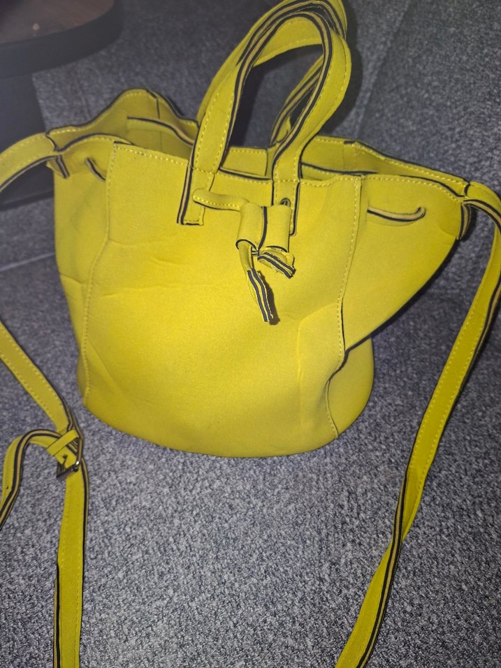 united colors of benetton  Sarı Süet Kadın Omuz Çantası - Görsel 2