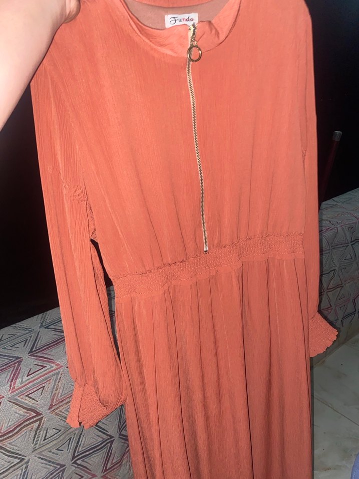 Kahverengi Piliseli Uzun elbise - Görsel 3