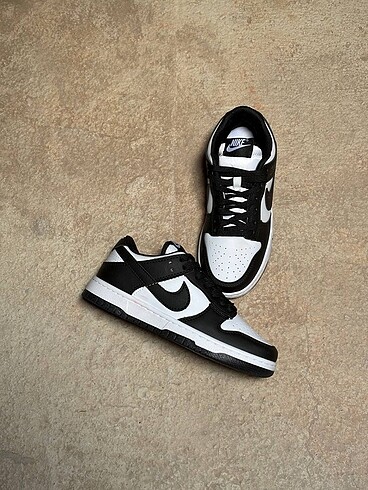 Nike Dunk Low Panda