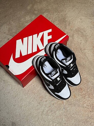 Nike Nike Dunk Low Panda