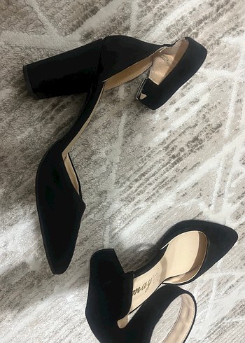 Siyah Süet Stiletto Topuklu Kadın Ayakkabı - Görsel 2