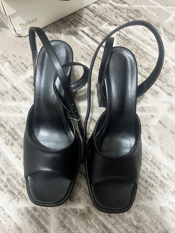 Kadın Siyah Platform Topuklu Sandalet - Görsel 2