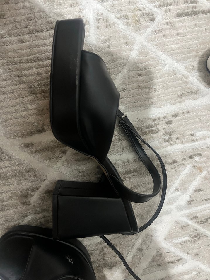 Kadın Siyah Platform Topuklu Sandalet - Görsel 3