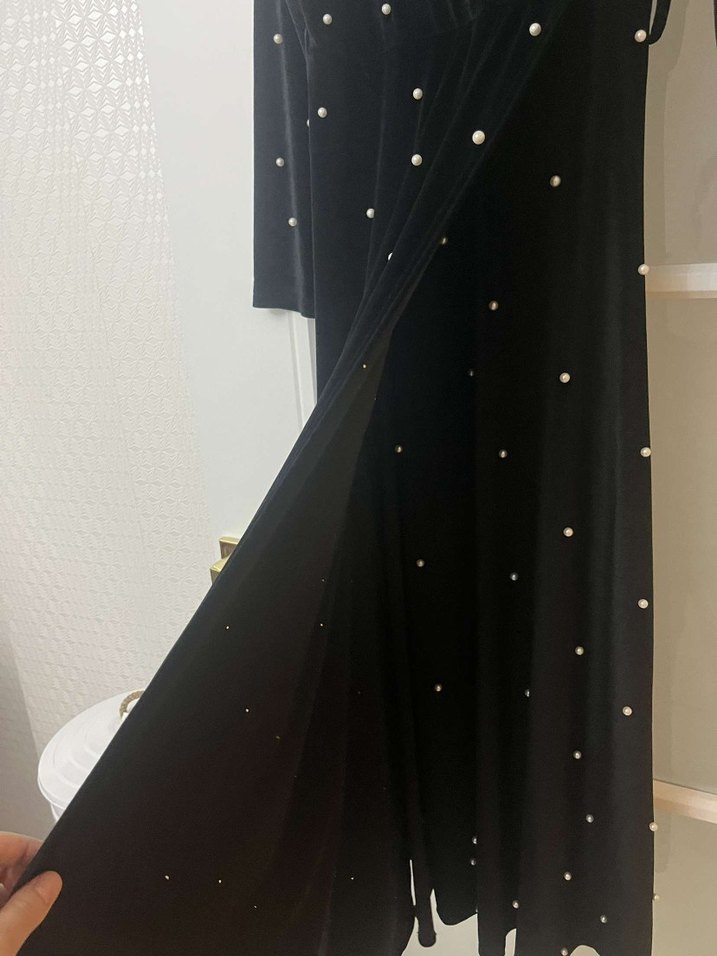 Uzun Kollu Siyah İnci İşlemeli Uzun Elbise - Görsel 4