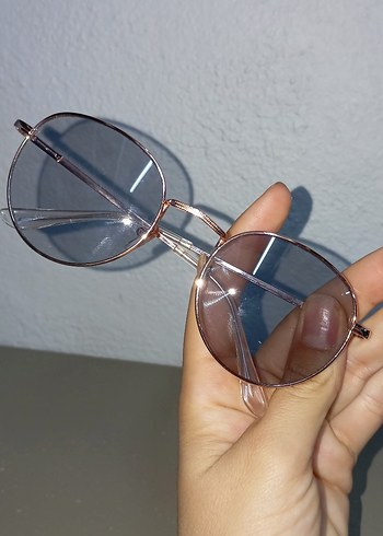 Şeffaf Bej Çerçeveli Gri Kadın Güneş Gözlüğü - Görsel 6
