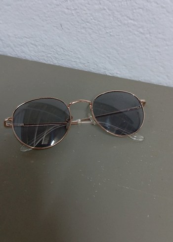 Şeffaf Bej Çerçeveli Gri Kadın Güneş Gözlüğü - Görsel 7
