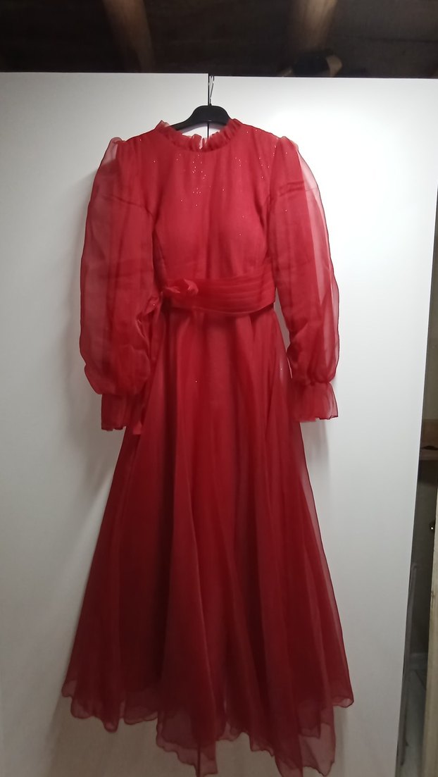 Uzun Kırmızı  Düğün Elbisesi - Görsel 3