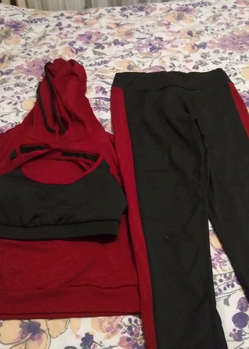 Kırmızı Siyah Kapüşonlu Spor Takım - Görsel 2