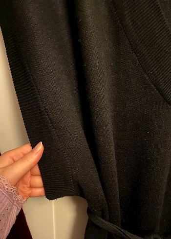 Siyah V Yaka Kemerli Triko Elbise - Görsel 2