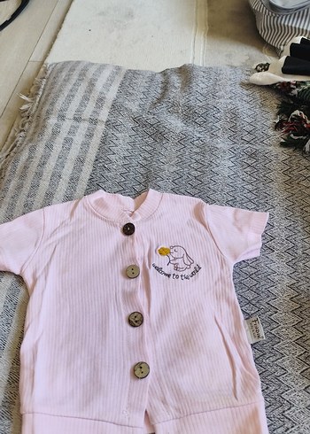 Düğmeli Pembe Baskılı Bebek Kız Tulum