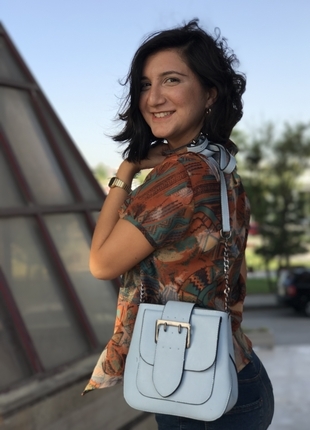 Mavi Askılı Çanta