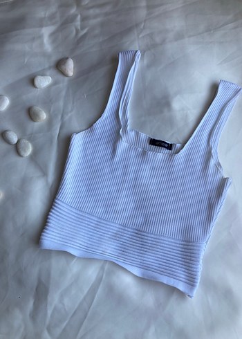 Beyaz Kadın Kolsuz Crop Top