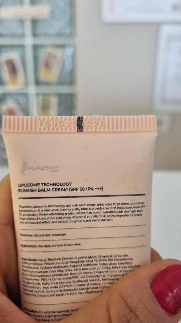 Bej Renkli Playskin BB Krem SPF50 skt 2028 - Görsel 2