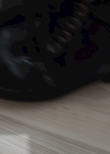 Siyah Bot - Görsel 6