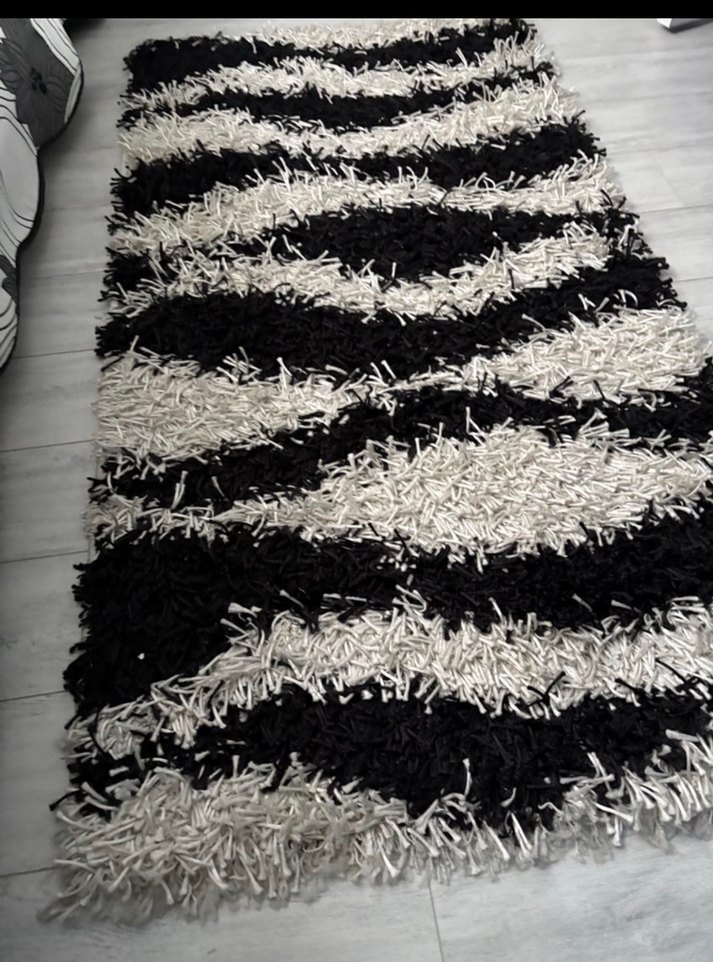 Zebra Desenli Siyah beyaz Halı - Görsel 2