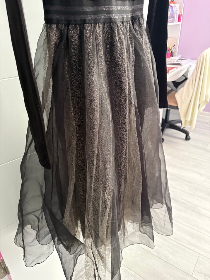 Uzun Kollu Siyah Payetli Gotik Elbise - Görsel 3